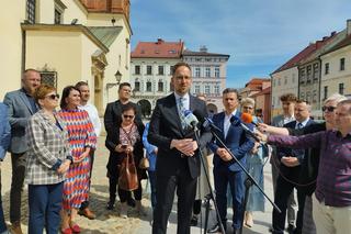 Jakub Kwaśny skupi się przed drugą turą na wyborcach. Chce, aby dokonali w Tarnowie zmiany pokoleniowej