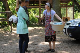 Blondynka 2 sezon odcinek 17 (odc. 4). Jasiunia (Izabela Dąbrowska), Pula Hula (Krzysztof Kiersznowski)