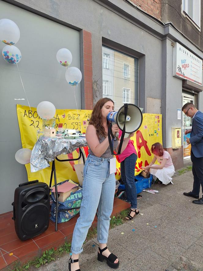 Aborcyjny Punkt Informacyjny pod gdańskim biurem PSL