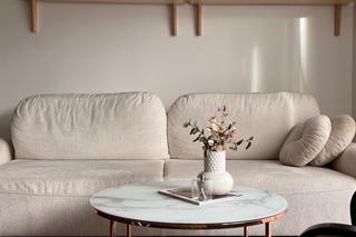 Jasne wnętrze w nurcie Japandi: 150 metrów przytulnej przestrzeni 