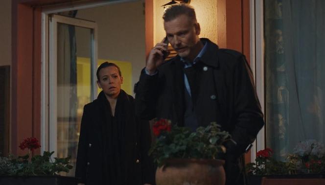 	M jak miłość odc. 1737. Magda (Anna Mucha), Andrzej Budzyński (Krystian Wieczorek)