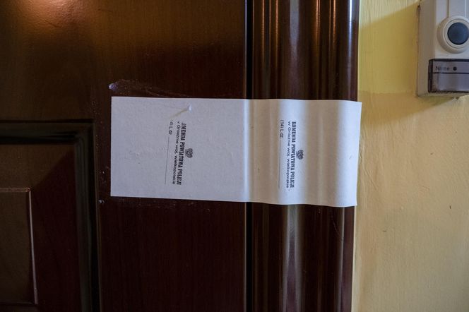 Zadał żonie 20 ciosów nożem i poszedł na policję o tym opowiedzieć.