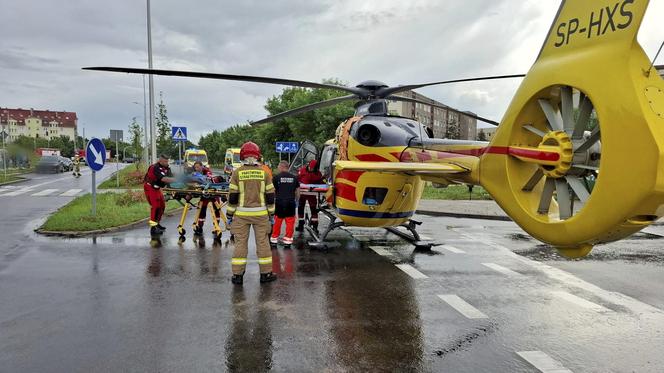 Fatalny wypadek na ulicach Gdyni! Kierowca wjechał chodnik i potrącił trzy osoby [ZDJĘCIA].