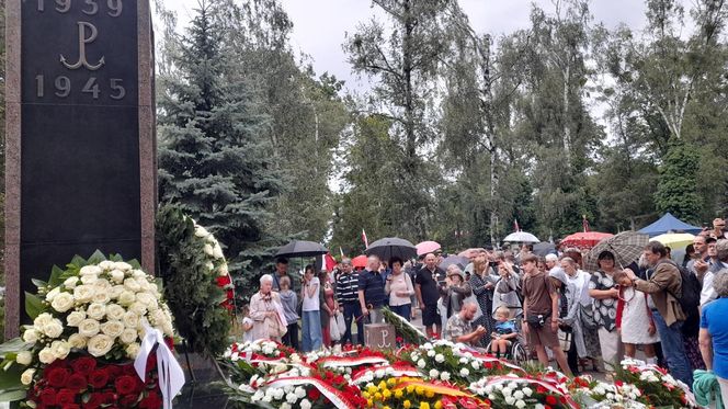 81. rocznica wybuchu Powstania Warszawskiego. Uroczystości przy pomniku Gloria Victis