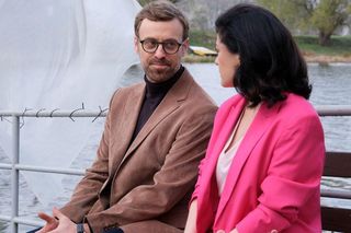 M jak miłość odc. 1872 po wakacjach. Kinga (Katarzyna Cichopek), Dariusz Hoffman (Mateusz Rusin)