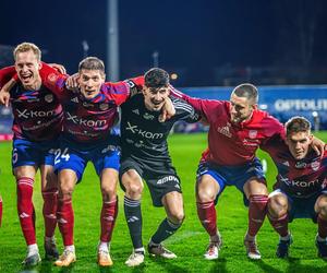 Raków Częstochowa kontra Lech Poznań 4:0. Tak bawili się kibice