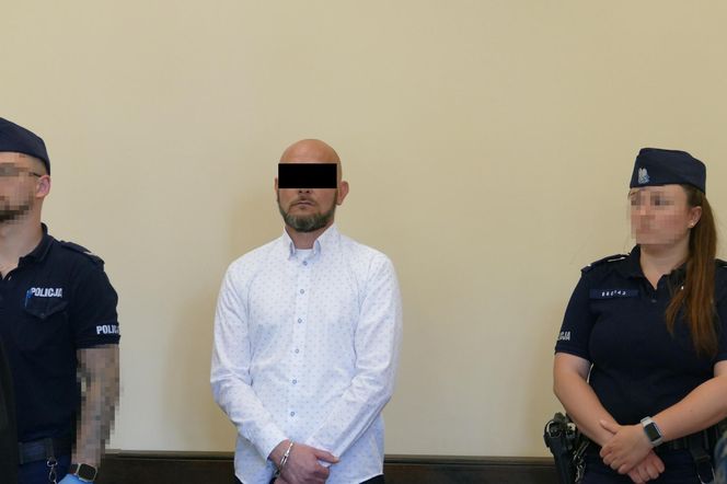 Chciał żywcem spalić żonę. Sekundy dzieliły ją od śmierci. Spędzi w więzieniu długie lata