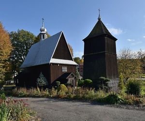 To dawna wieś duchowna w Małopolsce. Kiedyś była własnością klasztoru