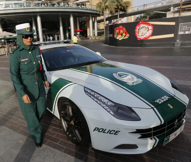 Ferrari FF police Dubai