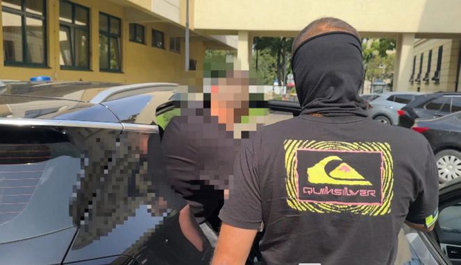 Uśmiechnięty lider gangu w rękach policji. 36-latek wpadł po latach