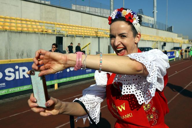  Dzień Kobiet w Rajtuzach to sukces. Piękna pogoda, tłumy kobiet to idealny przepis na celebrację święta w Rybniku ZDJĘCIA