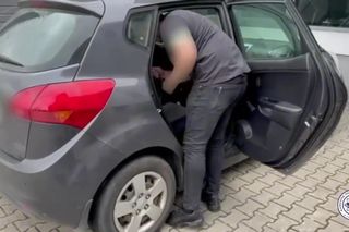 Wsadzili go do bagażnika i wywieźli w nieznane
