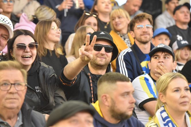 PRES Grupa Deweloperska Toruń - Betard Sparta Wrocław. Zdjęcia kibiców i zawodników z półfinału PGE Ekstraligi na Motoarenie