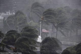 Irma pustoszy USA! Huragan dotarł na Florydę, demoluje domy i zabija ludzi