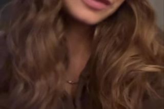 Julia Wieniawa wystawiła sukienkę na WOŚP. Kreacja dotykała samej Evy Longorii