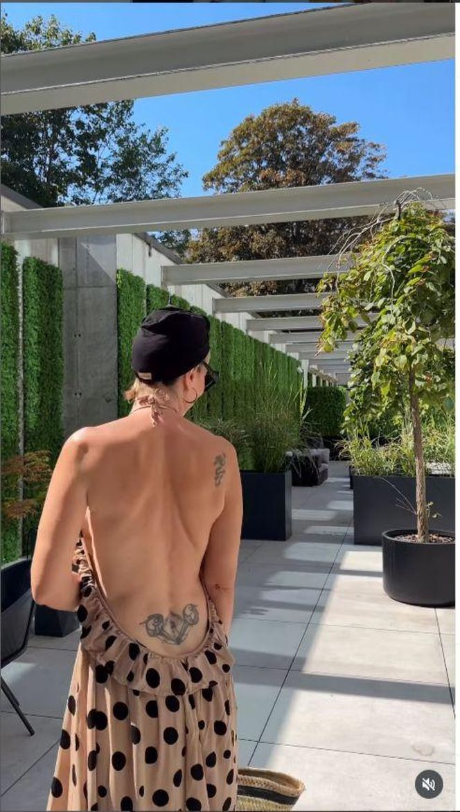 52-letnia Paulina Smaszcz odsłoniła plecy aż po… rozległy tatuaż