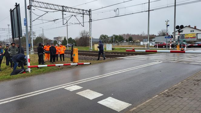 To może uratować Twoje życie! Co zrobić gdy utkniemy pomiędzy rogatkami?