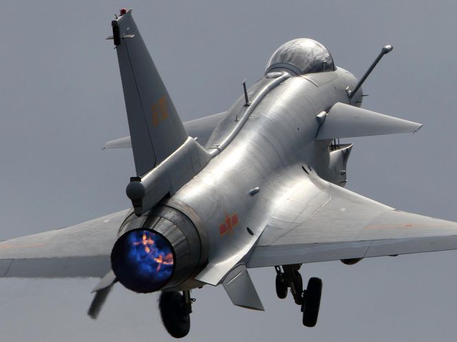 Chińskie myśliwce Chengdu J-10