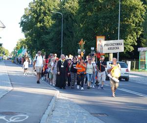 Kielecka Piesza Pielgrzymka podąża do Częstochowy