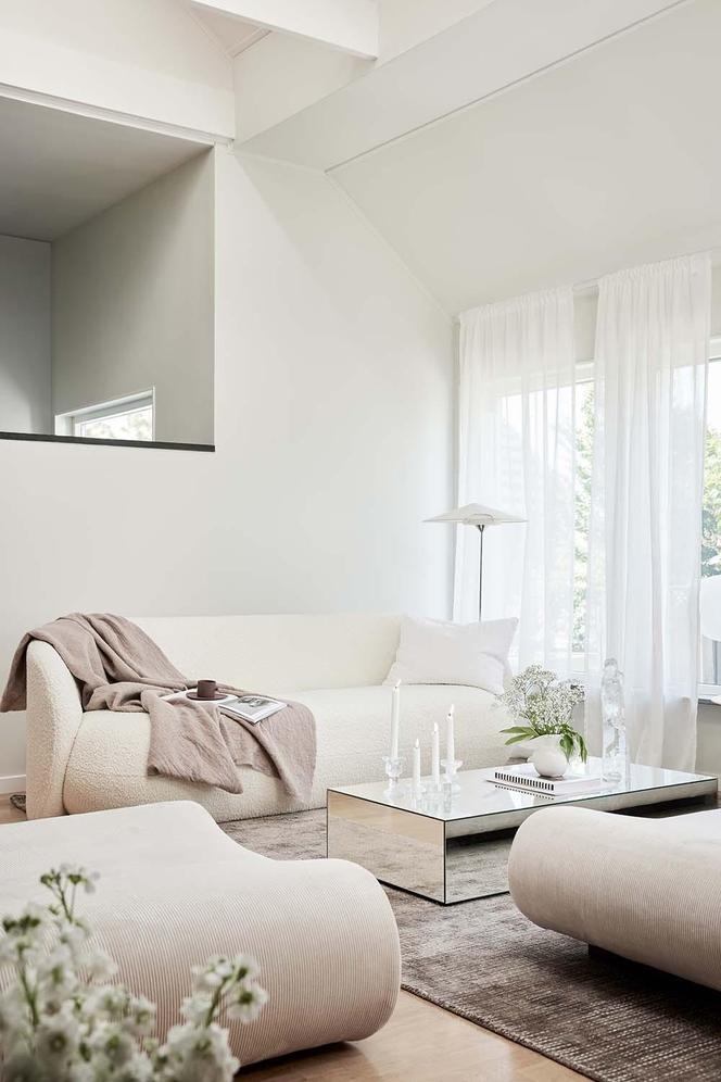 Białe mieszkanie - szyk, prostota i elegancja