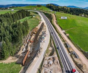 W Małopolsce trwa budowa jednej z najpiękniejszych dróg w Polsce