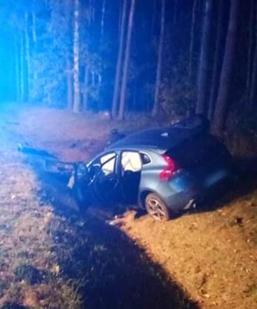 Lipa. Nie żyje drugi uczestnik wypadku! Potworne zderzenie nissana i volvo [ZDJĘCIA]