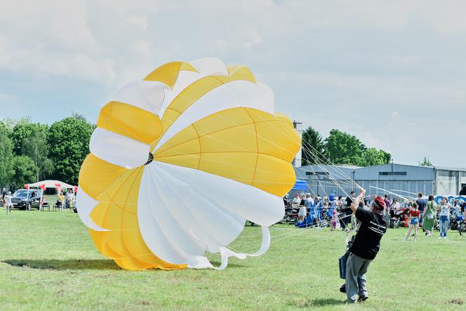 Samolotem na Dzień Dziecka. Lotniczy Dzień Dziecka w Radawcu [Galeria]