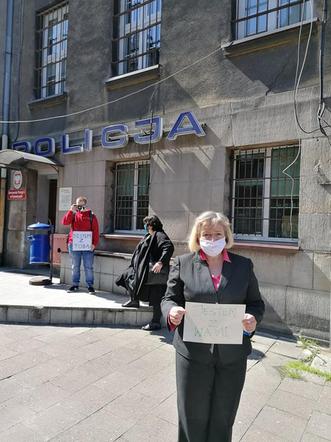Katowice. Policjanci godzinami przesłuchują studentów. Posłanka: OGROMNE nadużycie!