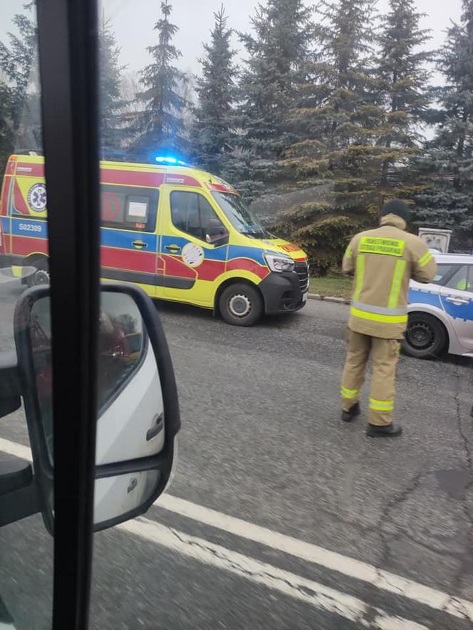 Katowice: Wypadek na Giszowcu. Autobus zderzył się z osobówką