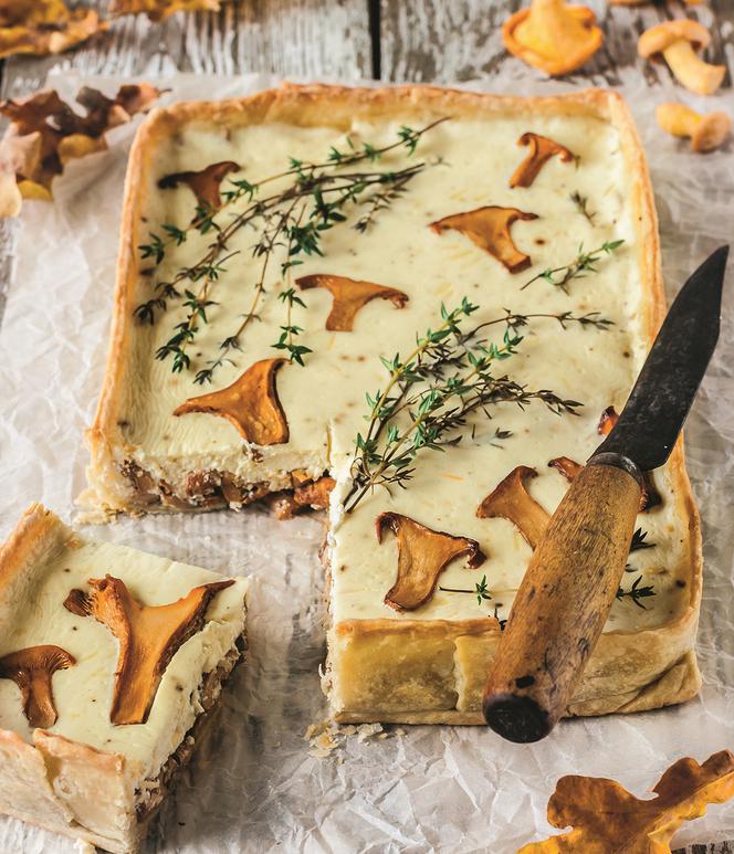 Quiche z grzybami, szynką i parmezanem    