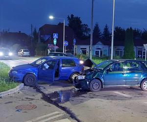 Wypadek na Konstytucji w Starachowicach. Zderzył się Volkswagen i Skoda