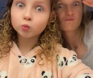 Ewelina Kudeń-Nowosielska i i jej córka Hania prywatnie na Instagramie