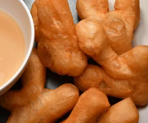 Tajskie pączki na proszku - najlepsze Pah Thong Koh do kawy