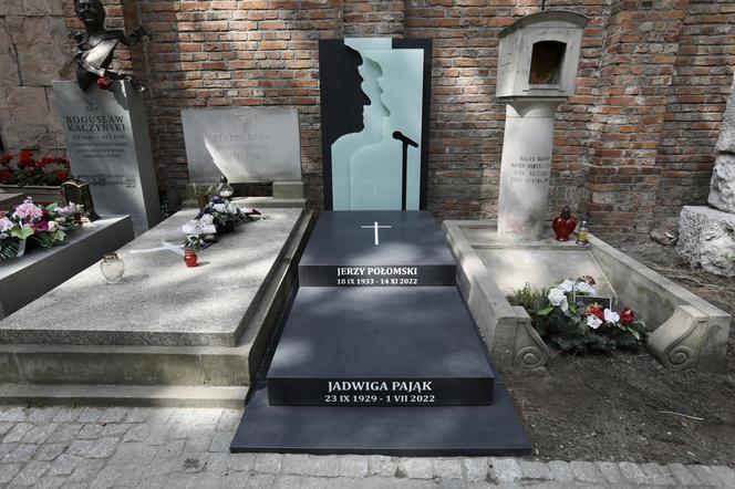 Nowy grób Jerzego Połomskiego