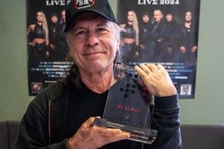 Oto rockowe i metalowe klasyki, których słucha Bruce Dickinson. Które płyty wskazał wokalista Iron Maiden?