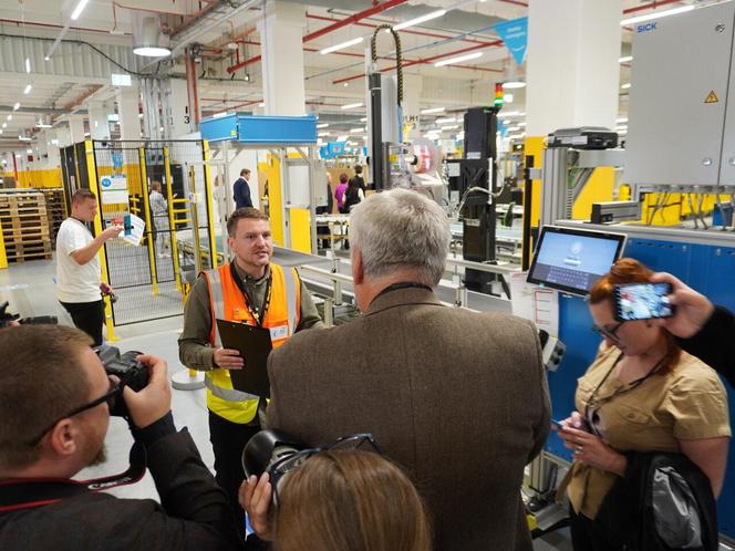 Nowe centrum logistyczne Amazon w Polsce otworzyło się w województwie śląskim. Zapewni ponad 1000 nowych miejsc pracy