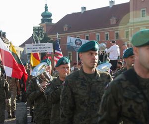 Uczestnicy 45. Warszawskiej Akademickiej Pieszej Pielgrzymki Metropolitalnej na Jasną Górę