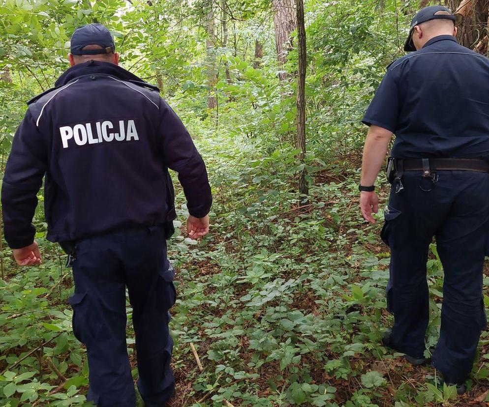 Dziadek poszedł z wnuczkiem do lasu. Rodzina straciła z nimi kontakt, do akcji wkroczyli policjanci