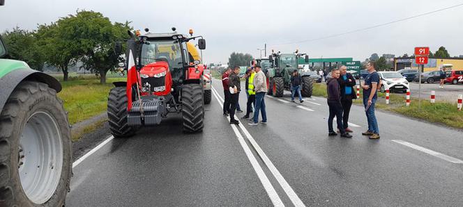 Protest rolników 4 sierpnia. Agrounia: blokada DK 12 w Łódzkiem potrwa dwa dni!