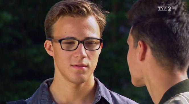 Barwy szczęścia odc. 1990. Eryk (Patryk Cebulski), Kajtek (Jakub Dmochowski)