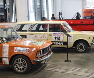 Retro Motor Show rozpoczęte! Wyjątkowe samochody na MTP!