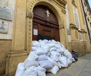 Wrocław. Fala w centrum miasta.