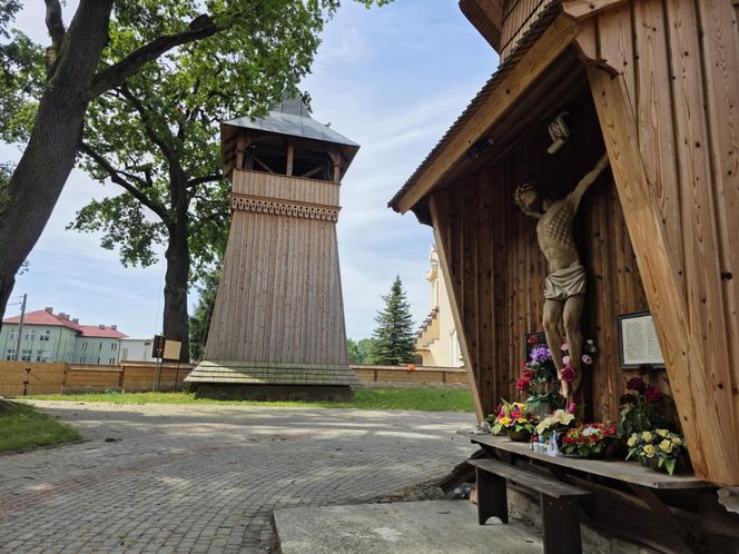 Zabytkowy kościół w Domaradzu.