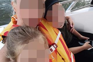 Tragiczne wakacje Kamilki i Alanka. Ich mama spłonęła w kamperze.