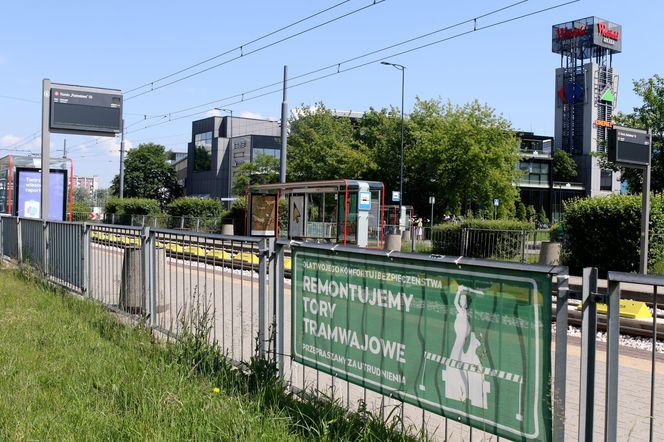 Wielka ofensywa Tramwajów Warszawskich. Tramwajarze remontują i budują jak szaleni