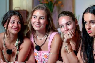 Hotel Paradise 8: Kacper ściemnia już od początku? Fani programu mają dowody