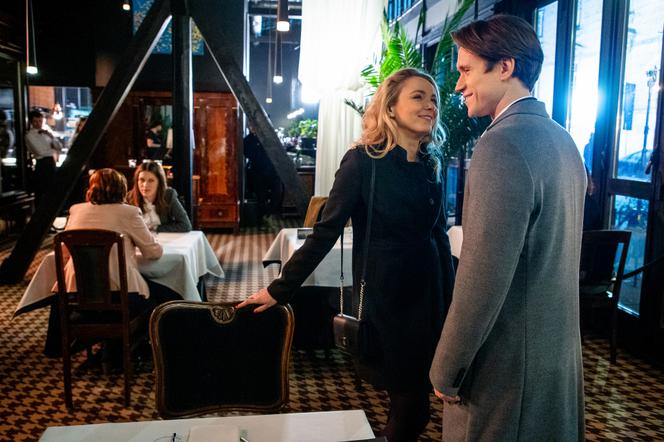 Zakochani po uszy odc. 24. Asia (Katarzyna Grabowska), Piotr (Michał Meyer)