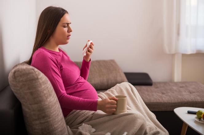 Sposoby na kaszel w ciąży - co na uciążliwy kaszel w ciąży?
