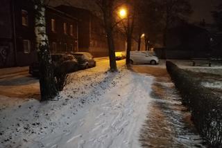 Atak zimy w Polsce. Śnieg na drogach w Zabrzu
