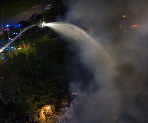 Pożar hali produkcyjnej w Czeladzi z lotu ptaka